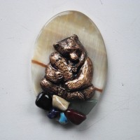 Сувениры из камня"Мишка с рыбой" - Сувенирная продукция