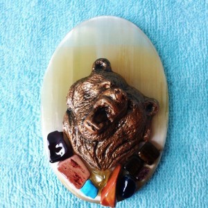 Сувениры из камня "Медведь в гневе" - Сувенирная продукция